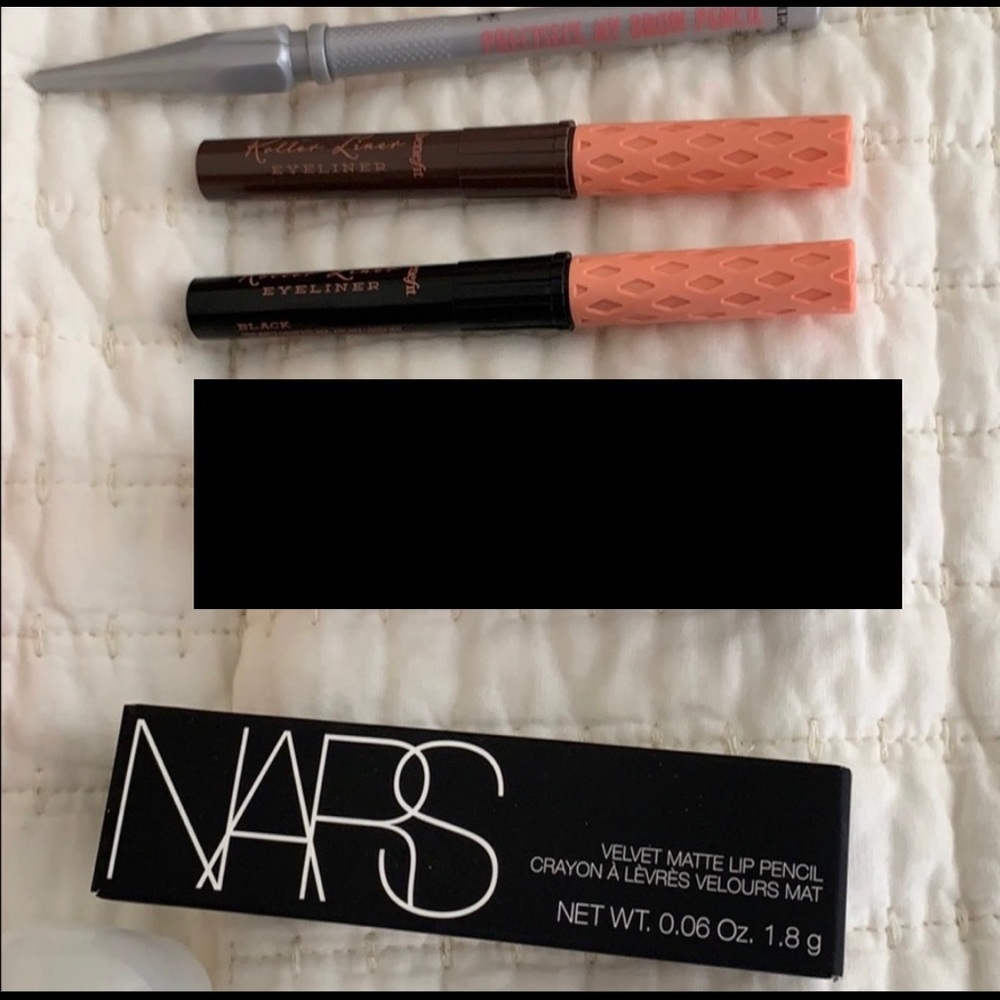 16 Piece Beauty Bundle 💋 - Picture 4 of 4